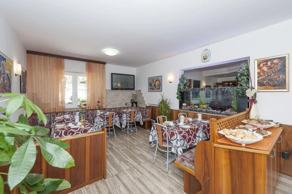 Hotel Garni Ischia