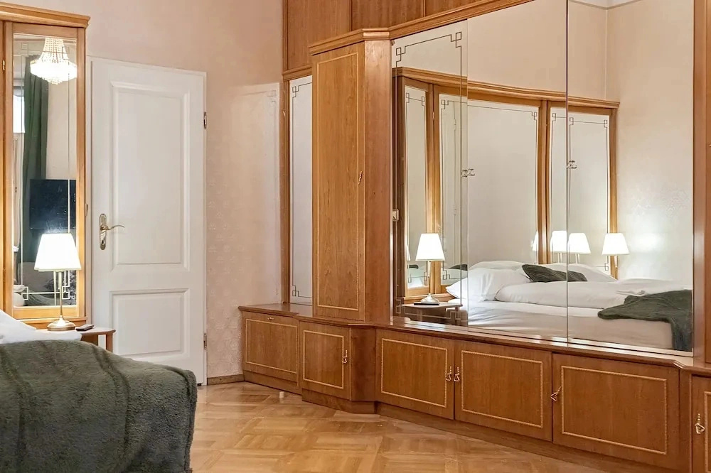 Bright Central Rooms Ideal For Long Stay