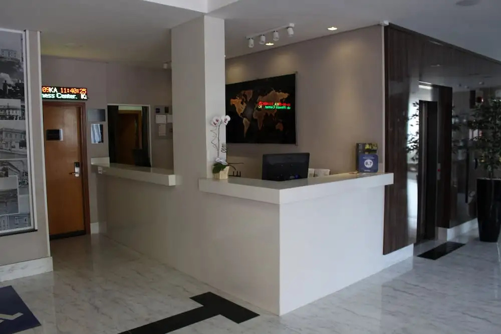 Padom Business Hotel