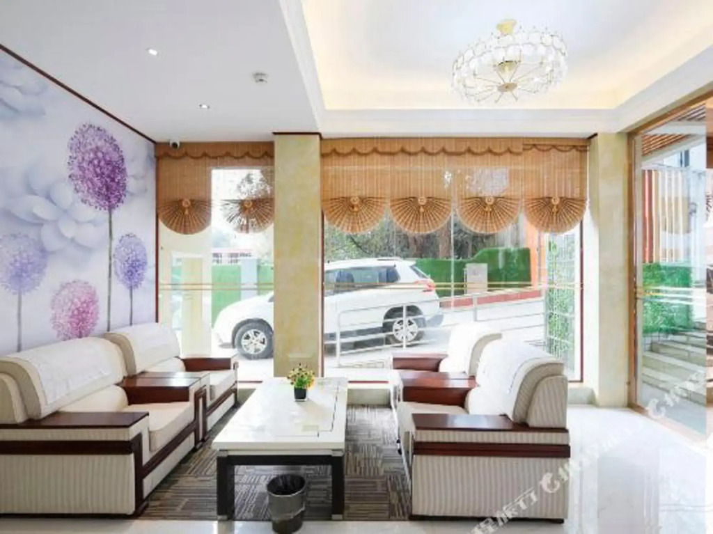 Wuhan Good Time Hotel (Tianhe Airport Hengdian Subway Station)