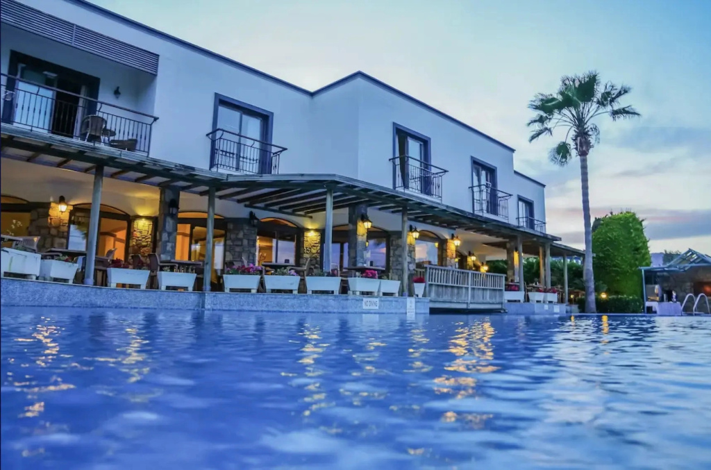 Курортный отель Mira Beach Resort Bodrum - All inclusive