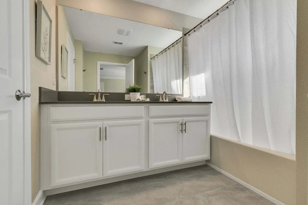 Stylish Family Home Private Pool 111