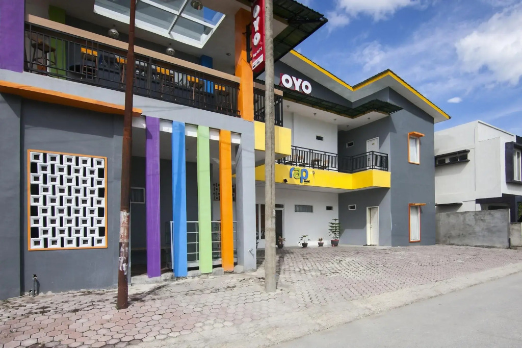 OYO 1095 Rap Hotel