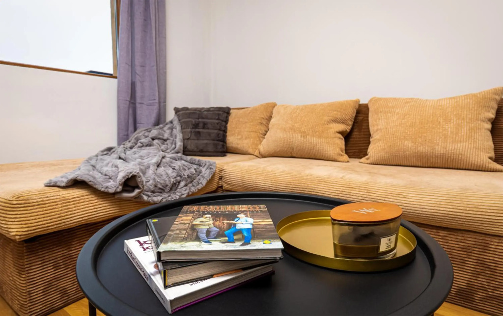 The Walnut 2BD Apartment