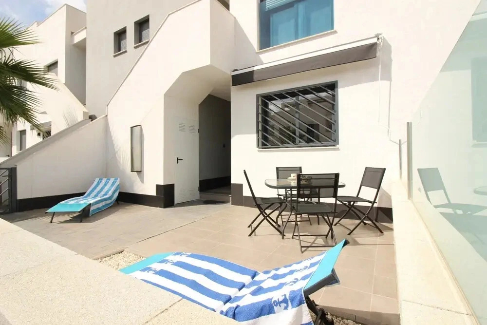 Garden View Apartment in La Zenia