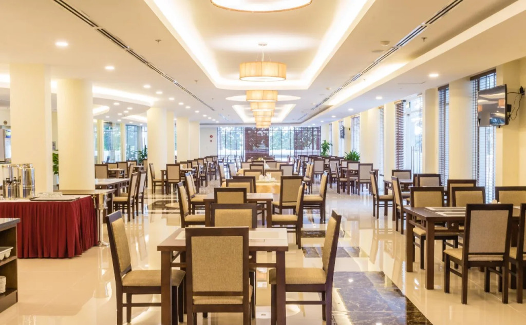 Sai Gon Phu Tho Hotel
