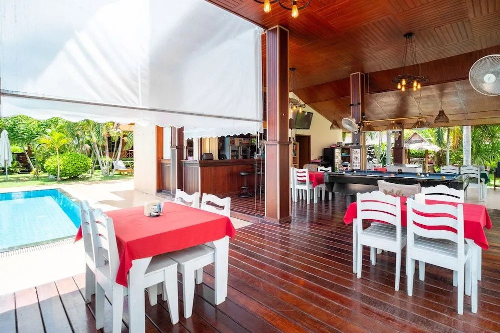 Bang Saray Village Resort