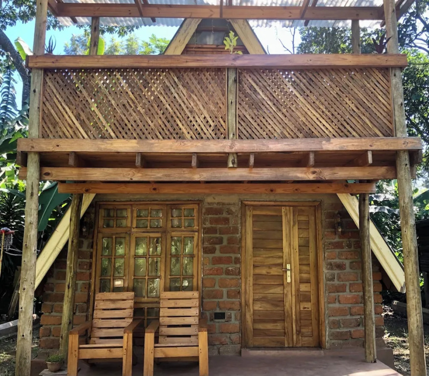 Charming A-frame Charming House in Arusha Village