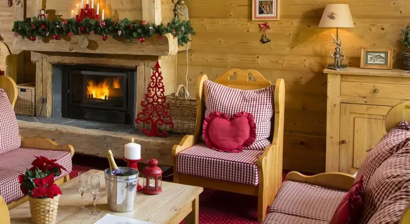 LOurs Blanc Lodge