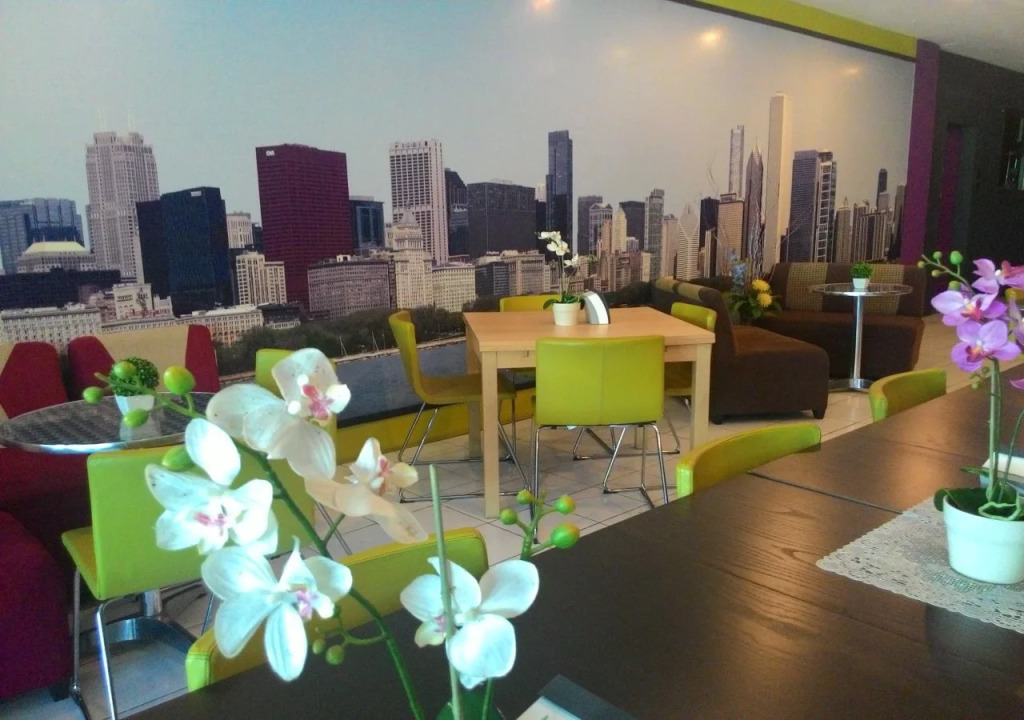 La Pamela Suites