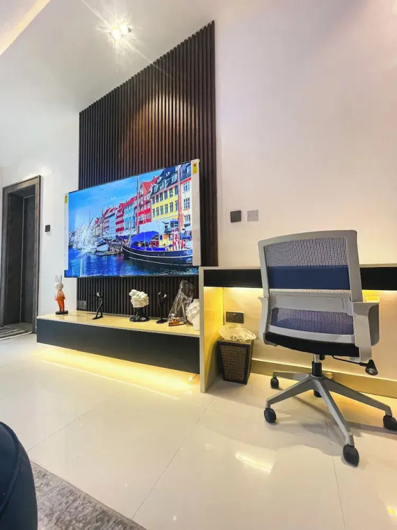 The Addison Hotels and Apartments