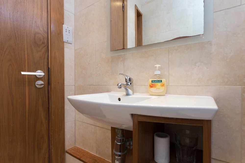 2 Bedroom Flat In Central Dalston