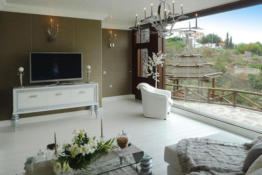 Torre del Sol - Charming Vacation Home