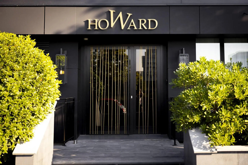 Howard sur Seine - Asnieres Paris La Defense