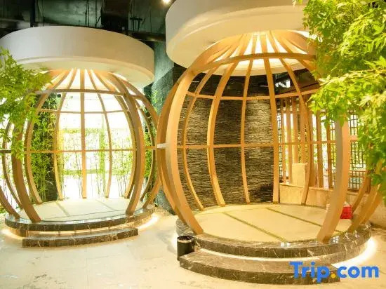 Yan'an Zhiping Hotel