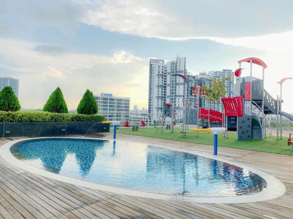 Quiet & Cosy place (River side) Midvalley (5mins!) Marina Residence
