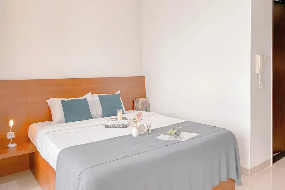 Strategic And Homey Studio At Lrt City Bekasi Apartment