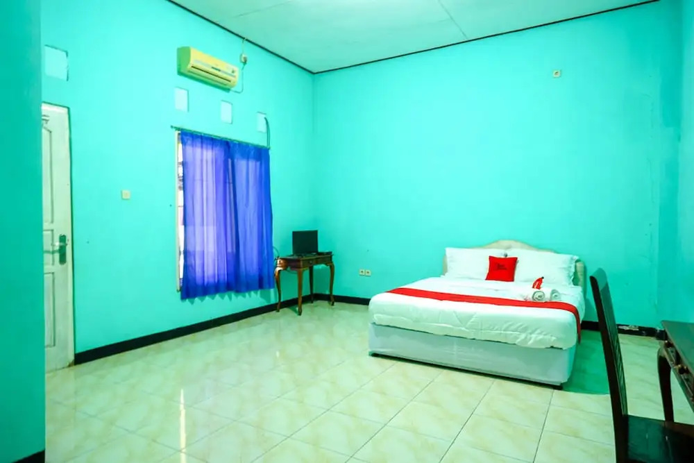 Penginapan Cemara Indah by RedDoorz