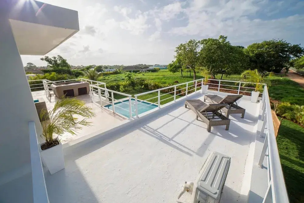 Spectacular Private 3 Bedroom Villa in Gated Community