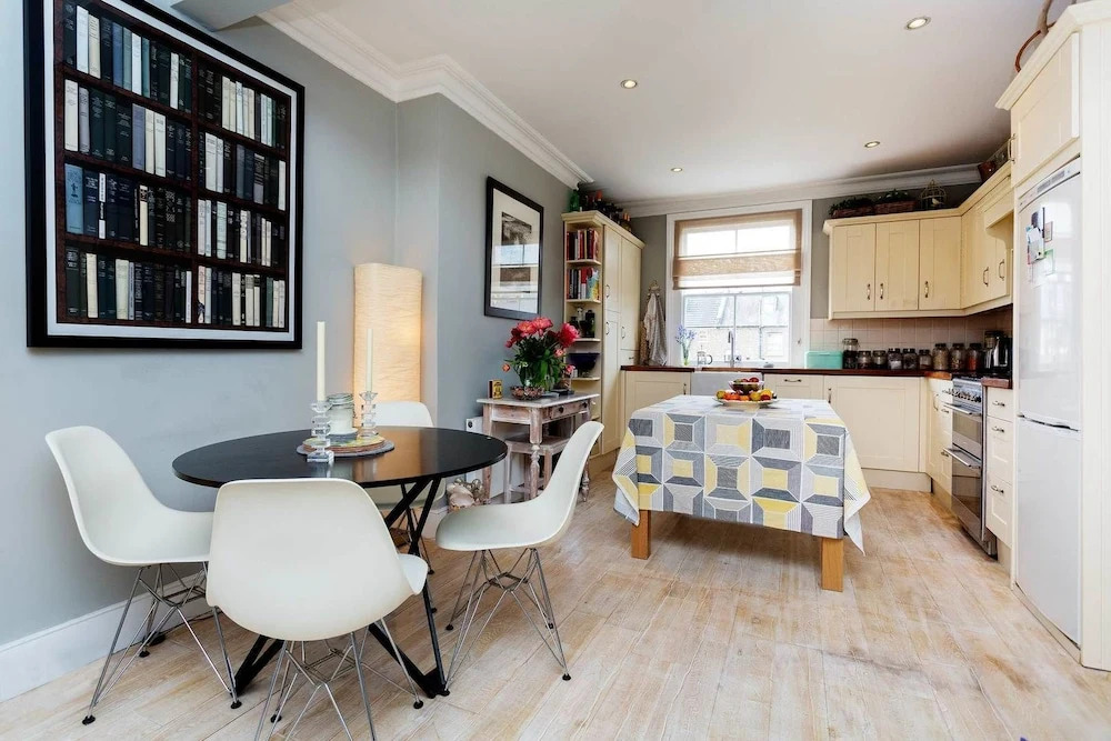 Veeve - Belsize Terrace
