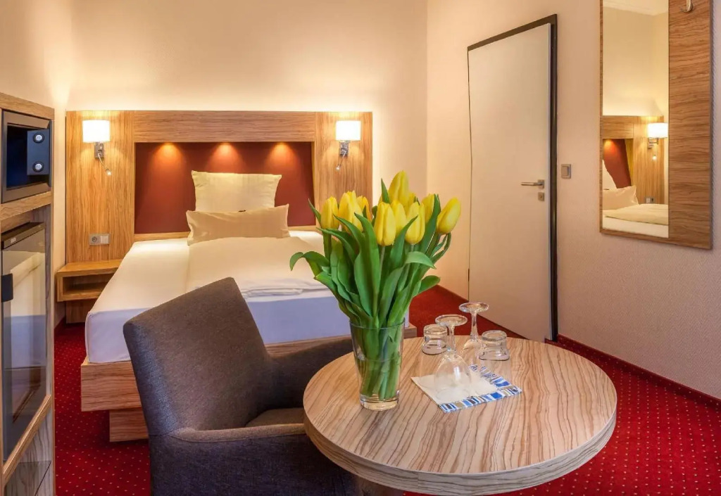 City Hotel