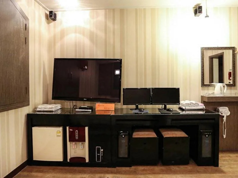 Rozze Hotel