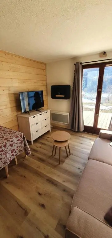 Studio de Charme Au Melezet, Les Orres. Plein Sud.