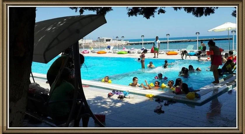 Lades Hotel