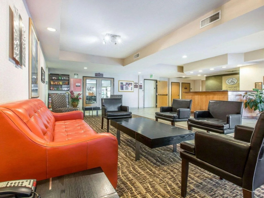 Comfort Suites Downtown Sacramento