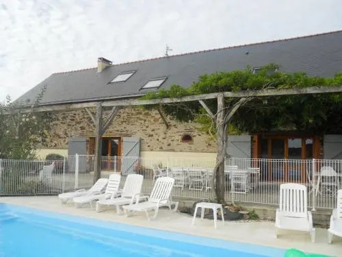 Logis Du Patis Roux