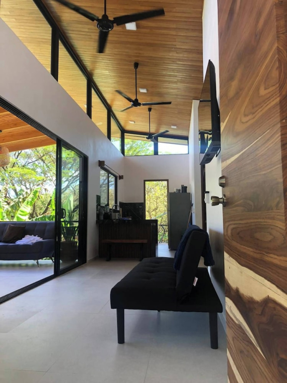 Manzu House Near Playa Guiones, Nosara
