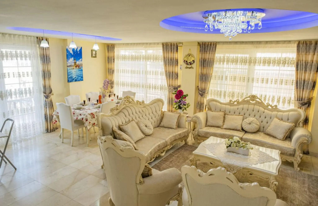 Splendid Villa with Private Pool in Antalya