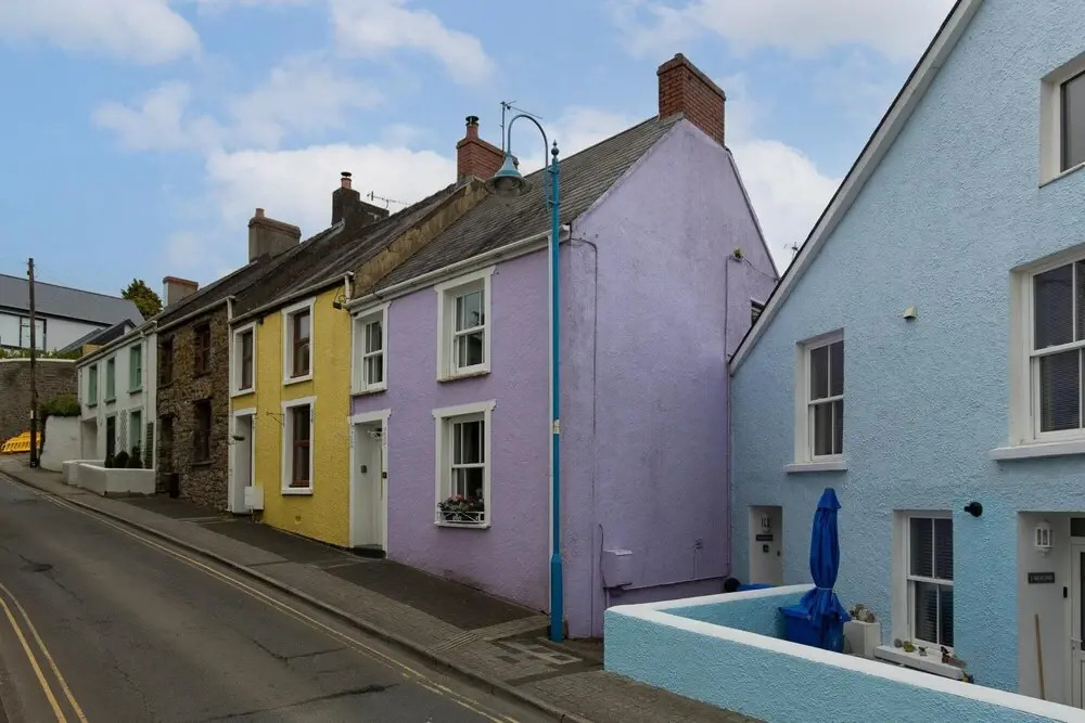 A Stone s Throw - Sea Views Yards From Beach