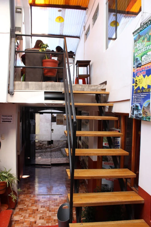 Apart y Hostal "El Puma"
