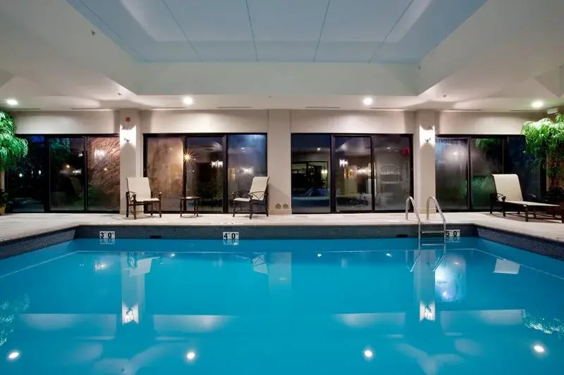 Holiday Inn Hotel & Suites Newport News