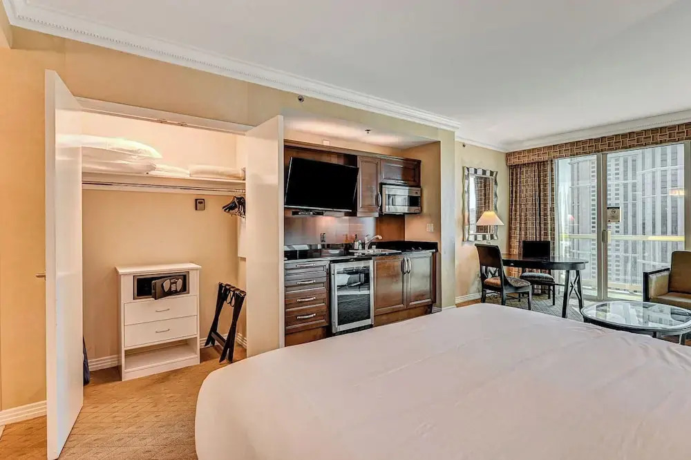 Sierra Sol Studio at Signature Hotel