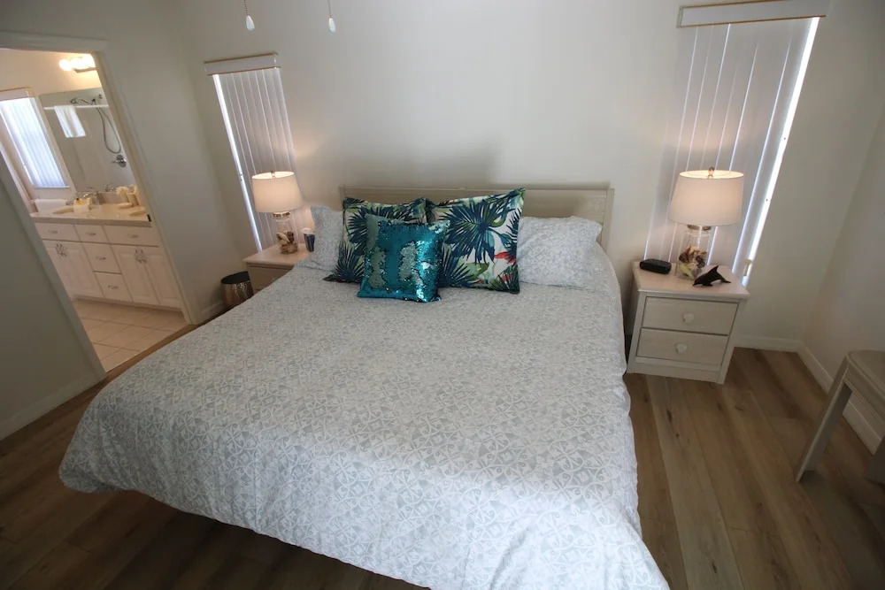 Little Peace Of Paradise At Willow Wood 3 Bedroom Home by RedAwning