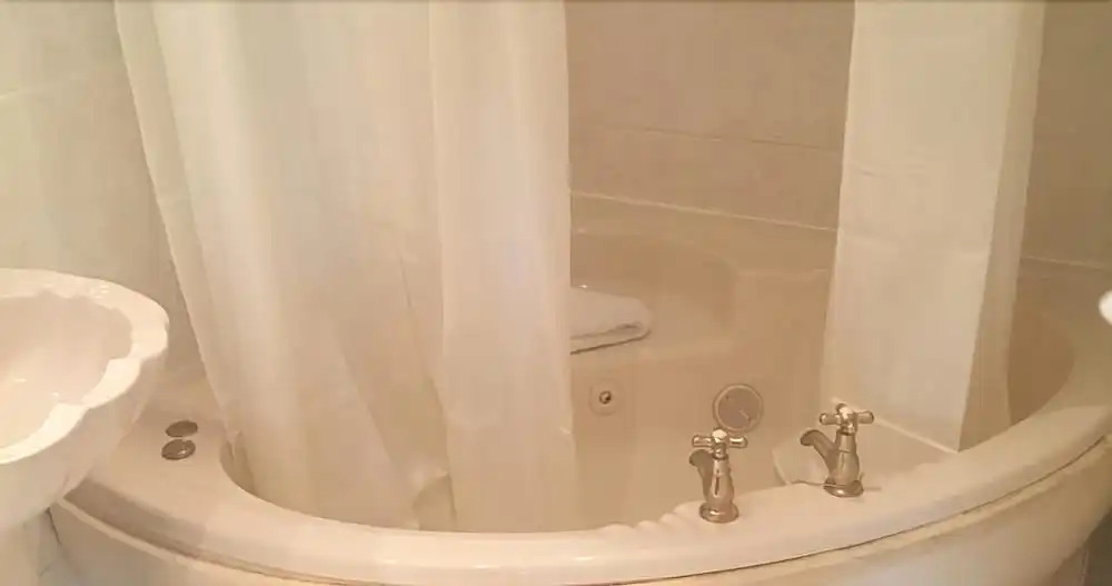 Fountain Court Trading as Hotel Haveli