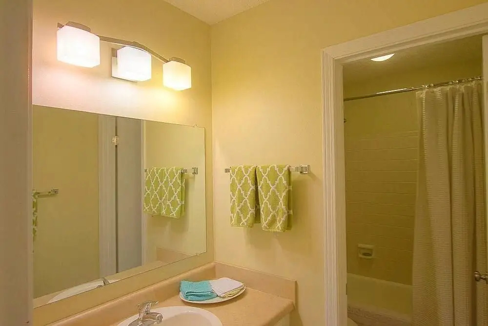 Teddy Bear - 2 Br Townhouse