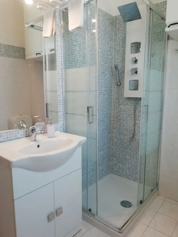 Two Rooms 30 Meters From the sea Near Etna and Taormina and Catania