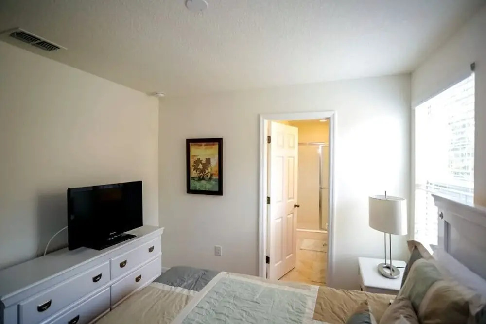 Spacious At The Bellavida Resort 220 6 Bedroom Home by RedAwning