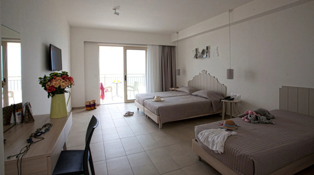 Maravel Star Art Hotel