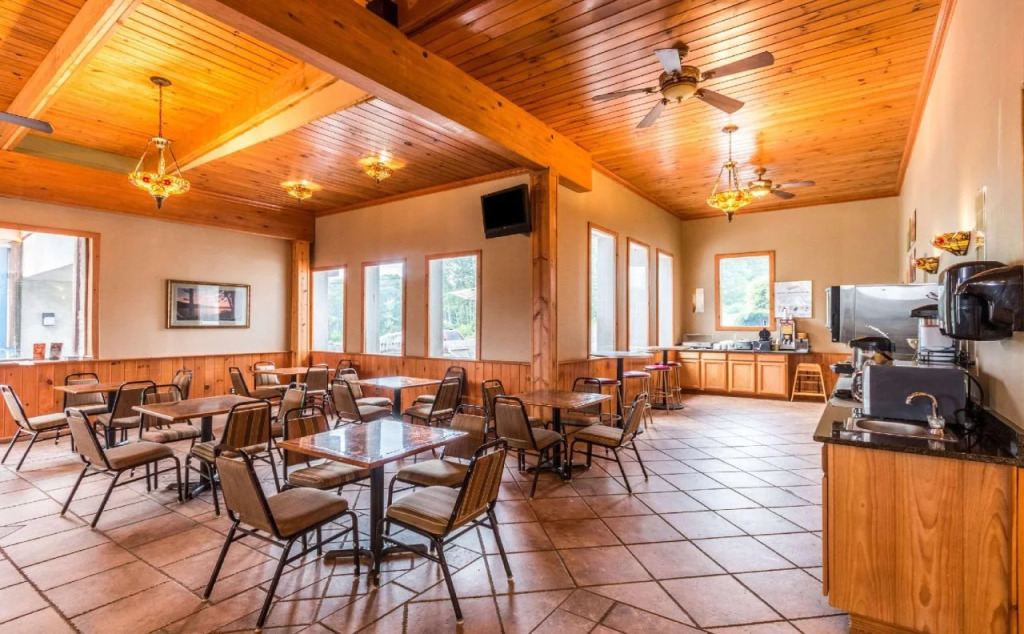 Quaint Inn & Suites