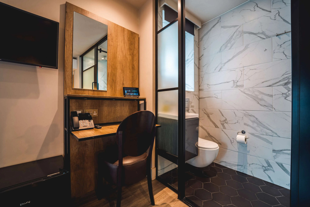 Euston Square Hotel