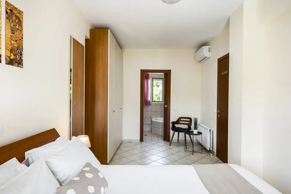 Villa Nina with Private Plunge Pool by Konnect, 5 km to Corfu Town