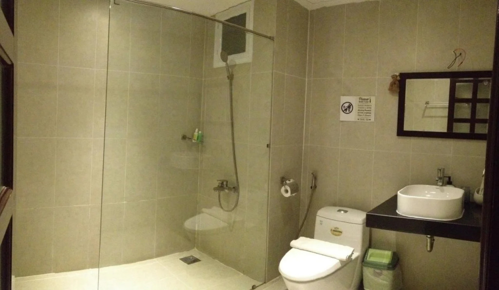 Suite Backpackers Inn