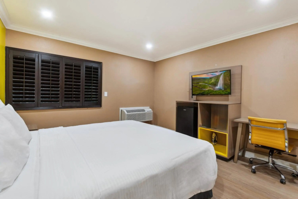 Hotel H-Wood