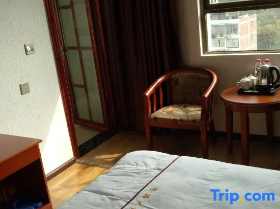 Yuehai Hotel