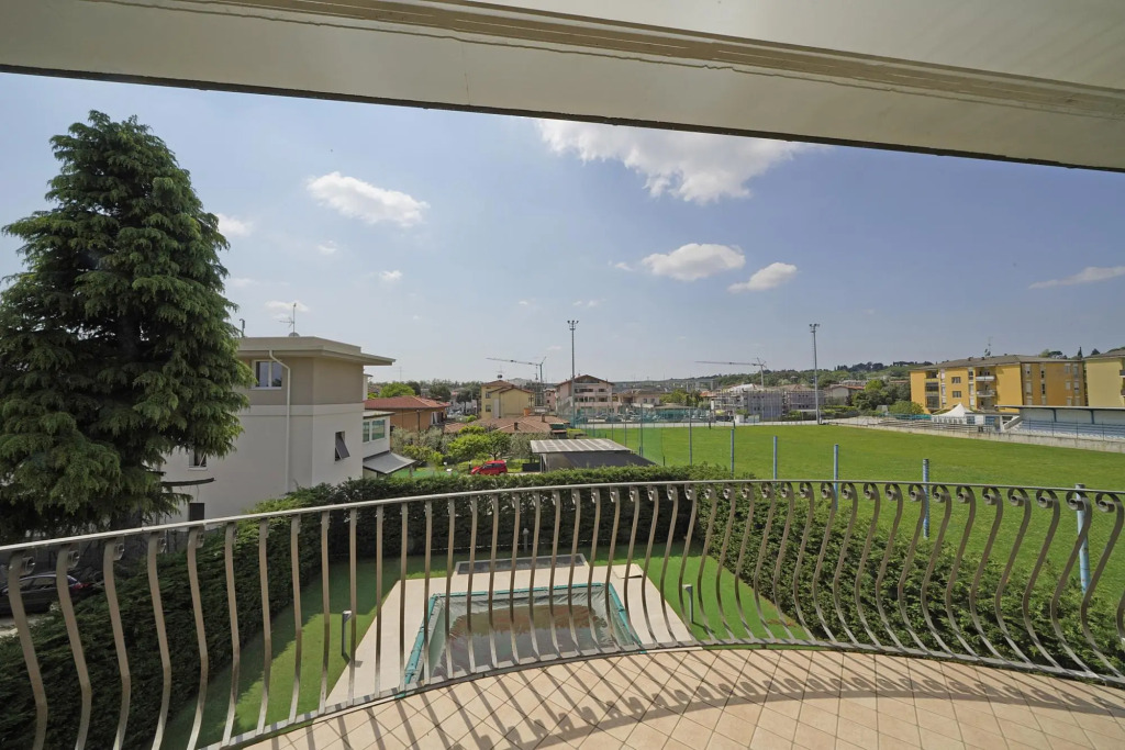 Iris P2/9 in Desenzano del Garda