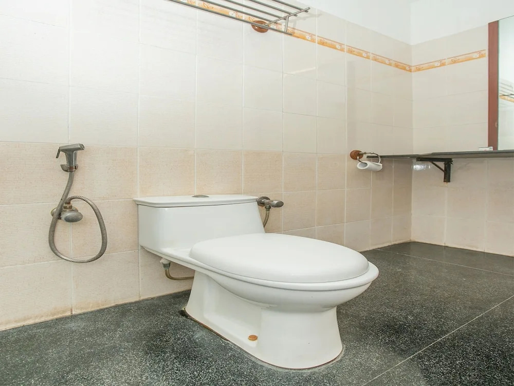 OYO 3242 Hotel Status Executive Room's